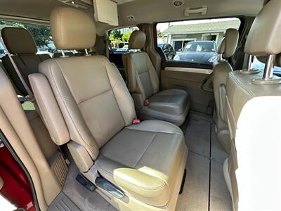 2012 Volkswagen Routan SE   - Photo 20 - San Leandro, CA 94578