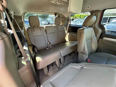 2012 Volkswagen Routan SE   - Photo 21 - San Leandro, CA 94578