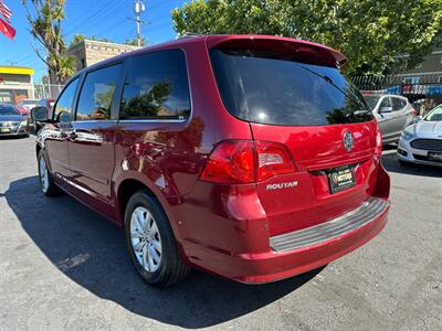 2012 Volkswagen Routan SE   - Photo 7 - San Leandro, CA 94578