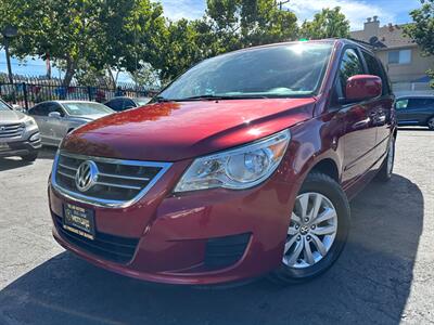 2012 Volkswagen Routan SE   - Photo 1 - San Leandro, CA 94578