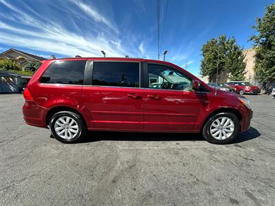 2012 Volkswagen Routan SE   - Photo 4 - San Leandro, CA 94578
