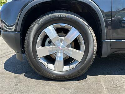 2011 GMC Acadia SLT-2   - Photo 9 - San Leandro, CA 94578