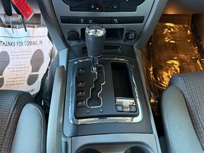 2007 Jeep Commander Sport   - Photo 19 - San Leandro, CA 94578