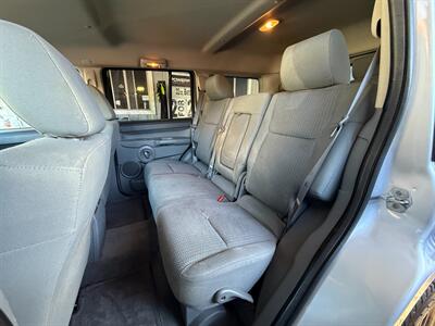 2007 Jeep Commander Sport   - Photo 20 - San Leandro, CA 94578