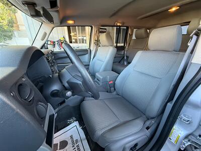 2007 Jeep Commander Sport   - Photo 11 - San Leandro, CA 94578