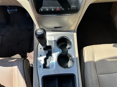 2011 Jeep Grand Cherokee Overland   - Photo 20 - San Leandro, CA 94578