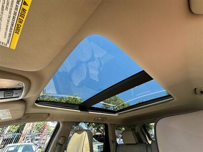 2011 Jeep Grand Cherokee Overland   - Photo 21 - San Leandro, CA 94578