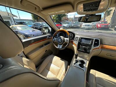 2011 Jeep Grand Cherokee Overland   - Photo 15 - San Leandro, CA 94578