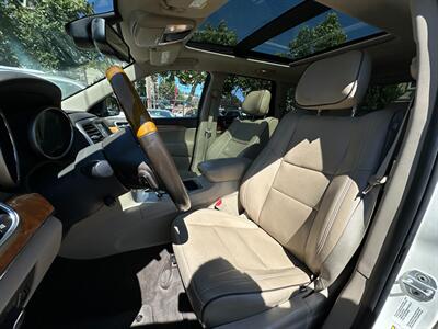 2011 Jeep Grand Cherokee Overland   - Photo 12 - San Leandro, CA 94578