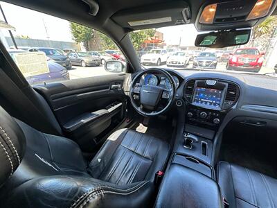 2013 Chrysler 300 S   - Photo 15 - San Leandro, CA 94578