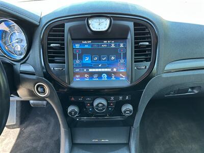 2013 Chrysler 300 S   - Photo 19 - San Leandro, CA 94578