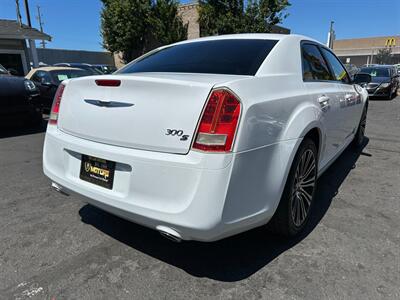 2013 Chrysler 300 S   - Photo 5 - San Leandro, CA 94578