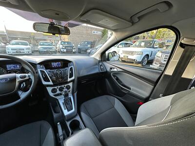 2012 Ford Focus SE   - Photo 15 - San Leandro, CA 94578