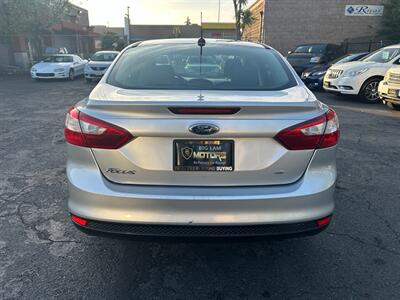 2012 Ford Focus SE   - Photo 6 - San Leandro, CA 94578