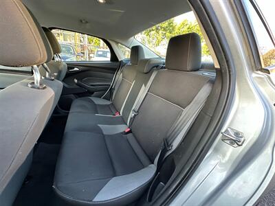 2012 Ford Focus SE   - Photo 20 - San Leandro, CA 94578