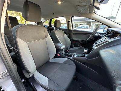 2012 Ford Focus SE   - Photo 12 - San Leandro, CA 94578