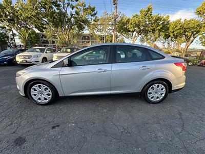 2012 Ford Focus SE   - Photo 8 - San Leandro, CA 94578
