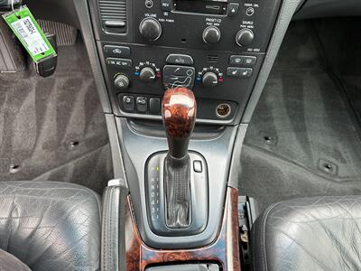 2005 Volvo S80 2.5T   - Photo 20 - San Leandro, CA 94578