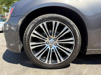 2013 Chrysler 300 S   - Photo 9 - San Leandro, CA 94578