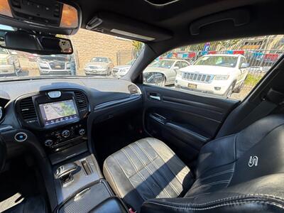 2013 Chrysler 300 S   - Photo 16 - San Leandro, CA 94578