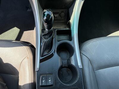 2013 Hyundai SONATA Hybrid Limited   - Photo 21 - San Leandro, CA 94578