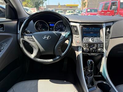 2013 Hyundai SONATA Hybrid Limited   - Photo 17 - San Leandro, CA 94578