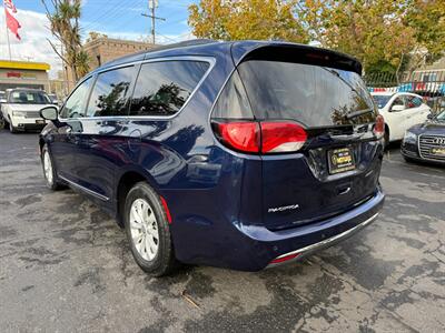 2017 Chrysler Pacifica Touring Plus   - Photo 7 - San Leandro, CA 94578