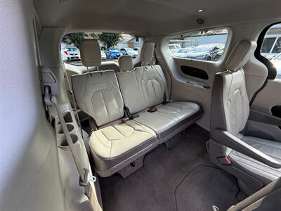2017 Chrysler Pacifica Touring Plus   - Photo 25 - San Leandro, CA 94578