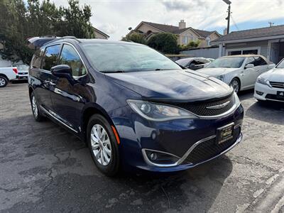 2017 Chrysler Pacifica Touring Plus   - Photo 3 - San Leandro, CA 94578