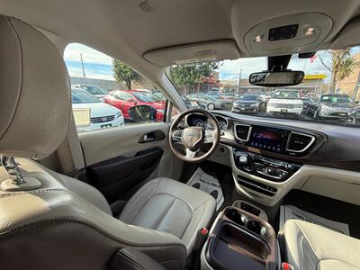 2017 Chrysler Pacifica Touring Plus   - Photo 15 - San Leandro, CA 94578