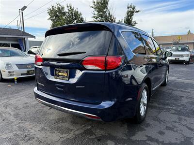 2017 Chrysler Pacifica Touring Plus   - Photo 5 - San Leandro, CA 94578