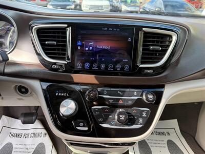 2017 Chrysler Pacifica Touring Plus   - Photo 19 - San Leandro, CA 94578