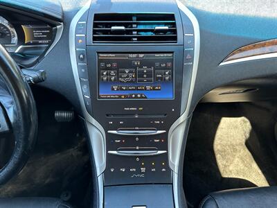 2015 Lincoln MKZ Hybrid   - Photo 19 - San Leandro, CA 94578