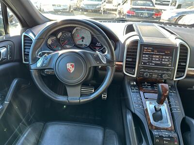 2011 Porsche Cayenne S   - Photo 17 - San Leandro, CA 94578