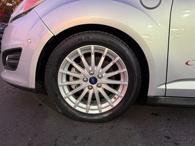 2016 Ford C-MAX Energi SEL - Photo 9 - San Leandro, CA 94578