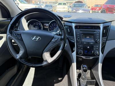 2014 Hyundai SONATA Limited   - Photo 15 - San Leandro, CA 94578