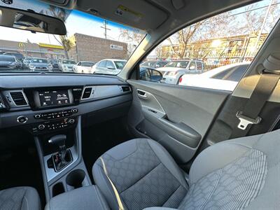 2017 Kia Niro LX   - Photo 16 - San Leandro, CA 94578
