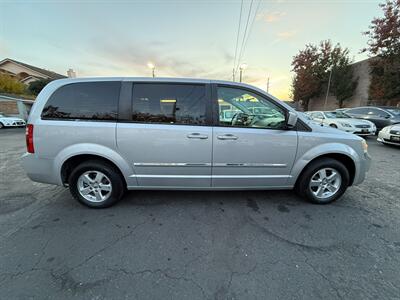 2008 Dodge Grand Caravan SXT - Photo 4 - San Leandro, CA 94578