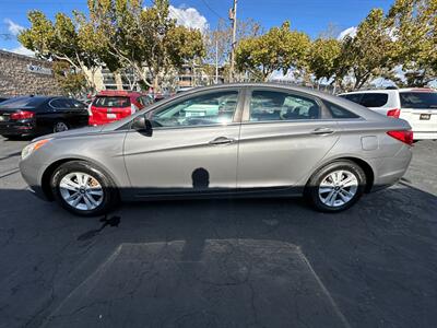 2013 Hyundai SONATA GLS   - Photo 8 - San Leandro, CA 94578