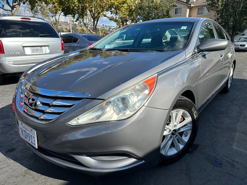 2013 Hyundai SONATA GLS   - Photo 1 - San Leandro, CA 94578