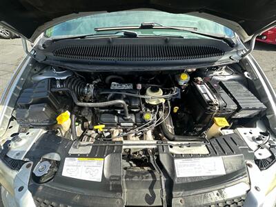 2004 Dodge Grand Caravan SXT   - Photo 11 - San Leandro, CA 94578