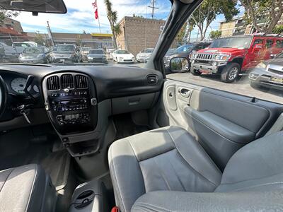 2004 Dodge Grand Caravan SXT   - Photo 15 - San Leandro, CA 94578