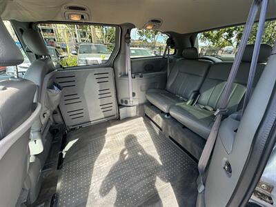 2004 Dodge Grand Caravan SXT   - Photo 17 - San Leandro, CA 94578