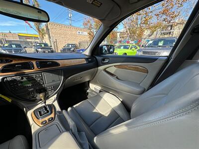 2002 Jaguar S-Type 4.0   - Photo 16 - San Leandro, CA 94578