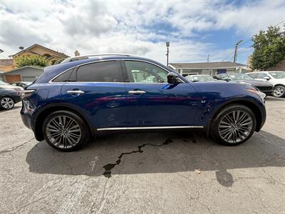 2017 INFINITI QX70 Limited   - Photo 4 - San Leandro, CA 94578