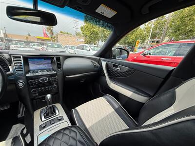 2017 INFINITI QX70 Limited   - Photo 16 - San Leandro, CA 94578