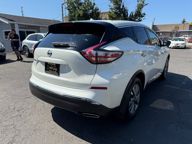 2015 Nissan Murano S photo 4