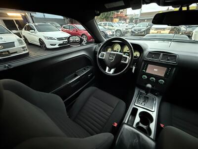 2011 Dodge Challenger R/T - Photo 14 - San Leandro, CA 94578