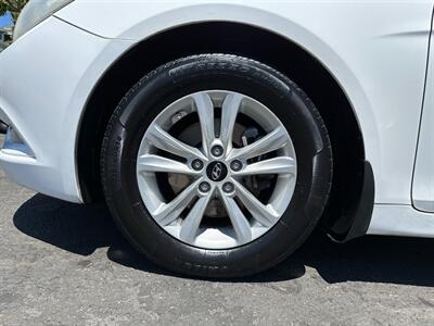 2013 Hyundai SONATA GLS   - Photo 9 - San Leandro, CA 94578
