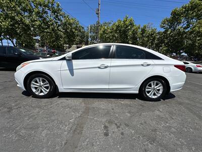 2013 Hyundai SONATA GLS   - Photo 8 - San Leandro, CA 94578